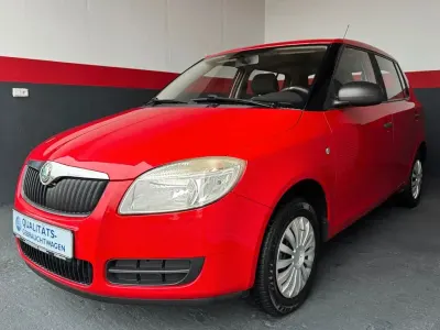 Gebraucht Skoda Fabia 60 PS (44 kW) 2009 Rot Limousine