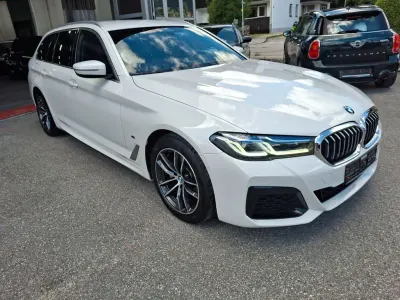 Gebraucht BMW 520 M Sport 190 PS (139 kW) 2022 Alpinweiss iii Limousine