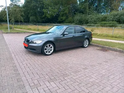 Gebraucht BMW 318 130 PS (95 kW) 2006 Grau Limousine