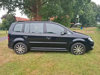 Gebraucht VW Touran 90 PS (66 kW) 2009 Schwarz Van / Kleinbus