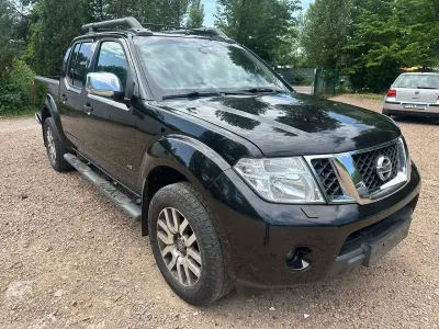 Gebraucht Nissan Navara 231 PS (169 kW) 2012 Schwarz Pickup
