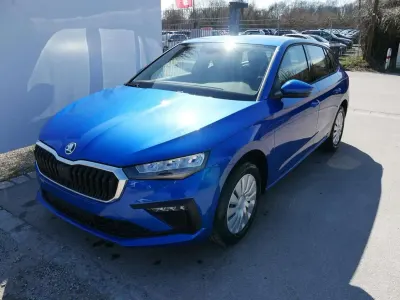 Neu Skoda Scala Selection 150 PS (110 kW) 2026 Raceblau metallic Kleinwagen