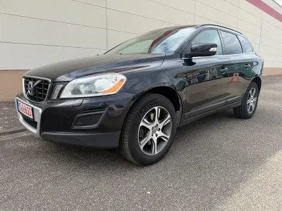 Gebraucht Volvo XC60 Momentum 163 PS (119 kW) 2010 Schwarz SUV