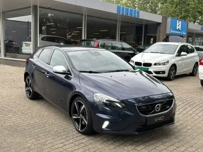 Gebraucht Volvo V40 R-Design 254 PS (186 kW) 2013 Blau Limousine