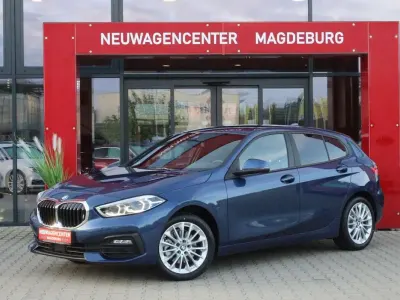 Gebraucht BMW 118 Advantage 136 PS (100 kW) 2021 Phytonicblau metallic Kleinwagen