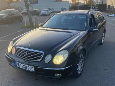 Gebraucht Mercedes E270 177 PS (130 kW) 2003 Schwarz Kombi