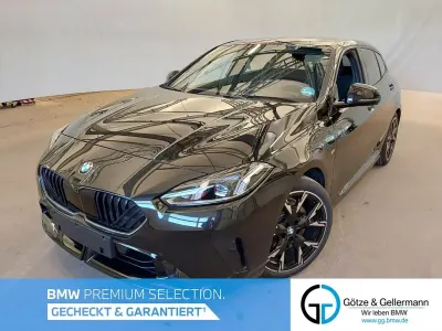Gebraucht BMW 123 M Sport 218 PS (160 kW) 2025 Saphirschwarz Kleinwagen