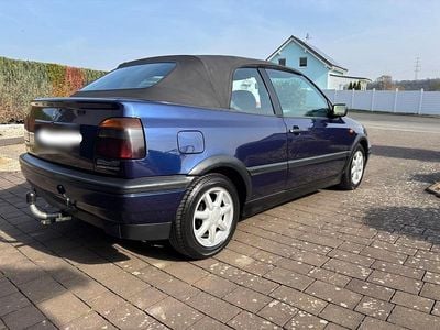 Usata VW Golf 101 CV (74 kW) 1996 Blu Cabrio