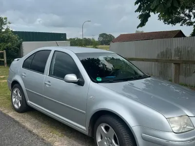 Gebraucht VW Bora 105 PS (77 kW) 2003 Silber Limousine