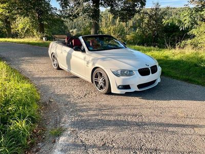 Gebraucht BMW 335 Cabriolet 306 PS (225 kW) 2012 Weiß Cabrio