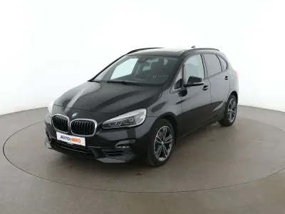 Gebraucht BMW 220 Active Tourer Sport Line 178 PS (130 kW) 2022 Schwarz Van / Kleinbus