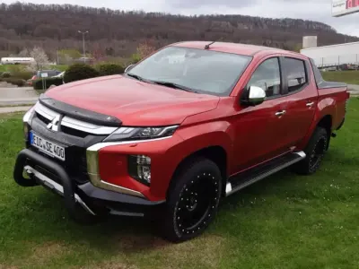 Gebraucht Mitsubishi L200 Spirit 150 PS (110 kW) 2021 Zirkonorange Pickup