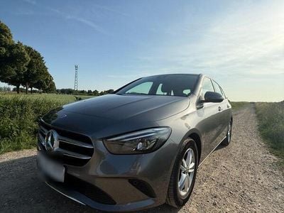 Mercedes B180