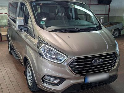 Gebraucht Ford Tourneo 130 PS (95 kW) 2020 Beige Van / Kleinbus