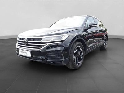 Gebraucht VW Touareg Basis 231 PS (169 kW) 2024 Grenadillschwarz metallic SUV