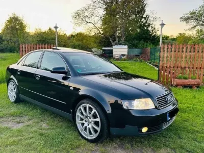 Używany Audi A4 Sport 155 KM (114 kW) 2001 Czarny Sedan/Limuzyna
