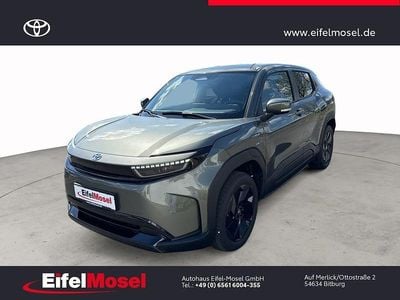 Begagnad Toyota Urban Cruiser 127 kW (174 HK) 2026 Grön SUV
