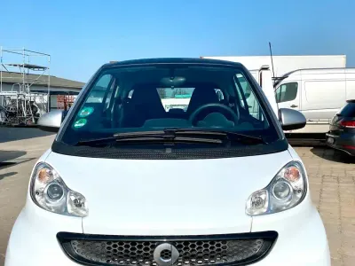 Gebraucht Smart ForTwo Coupé 71 PS (52 kW) 2015 Weiß Coupé