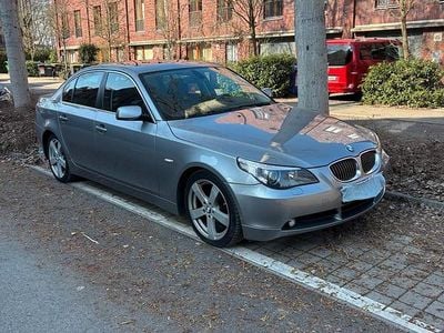 Gebraucht BMW 523 177 PS (130 kW) 2006 Grau Limousine
