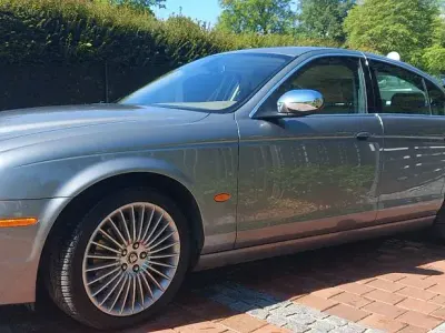 Używany Jaguar S-Type Executive 207 KM (152 kW) 2007 Srebrny Sedan/Limuzyna
