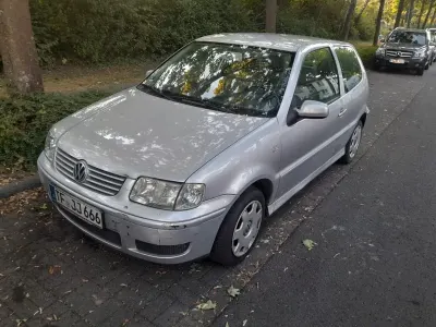 Gebraucht VW Polo Basis 75 PS (55 kW) 2000 Silber Kleinwagen