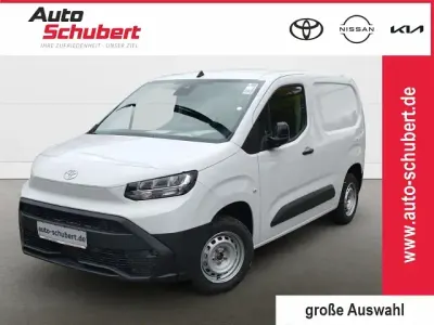 Neu Toyota Proace City City 101 PS (74 kW) 2026 Weiss Van / Kleinbus