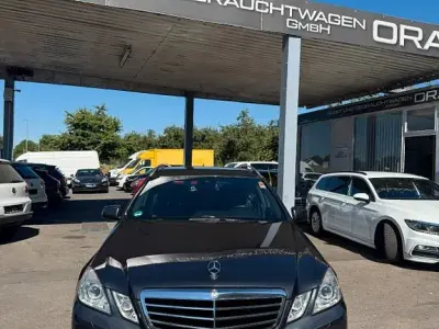 Gebraucht Mercedes E350 231 PS (169 kW) 2010 Grau Kombi