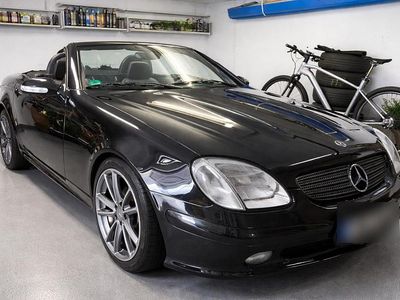 Usata Mercedes SLK200 164 CV (120 kW) 2004 Nero Cabrio
