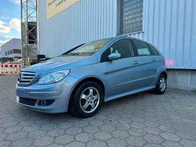 Gebraucht Mercedes B170 116 PS (85 kW) 2006 Blau Van / Kleinbus