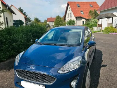 Używany Ford Fiesta 101 KM (74 kW) 2020 Niebieski Hatchback