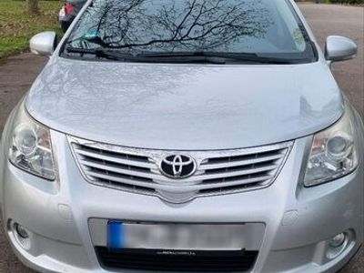 gebraucht Toyota Avensis 2.0 T 27