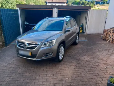 Gebraucht VW Tiguan 140 PS (102 kW) 2011 Gold SUV