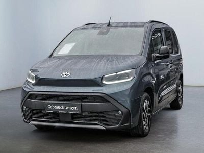 Blau blau metallic Gebraucht 2024 Toyota Proace Verso City Kombi | 28.787 € (Superpreis)