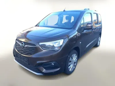 Usata Opel Combo Life Innovation 131 CV (96 kW) 2021 Marrone Monovolume