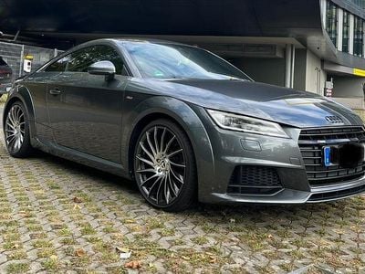 Grau Gebraucht 2015 Audi TT Sport Coupé | 19.500 € (Guter Preis)