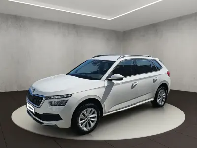 Gebraucht Skoda Kamiq Business Line 110 PS (80 kW) 2023 Candyweiß SUV
