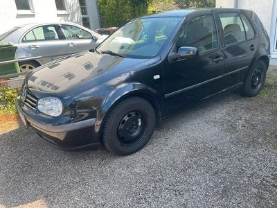 Usata VW Golf IV 85 CV (62 kW) 2001 Nero Utilitaria