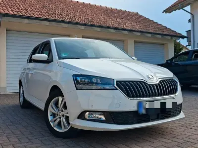 Gebraucht Skoda Fabia 95 PS (69 kW) 2021 Weiß Kleinwagen