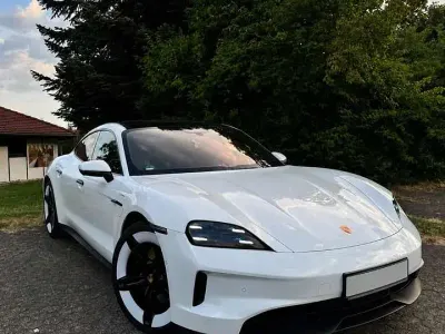 Gebraucht Porsche Taycan 4