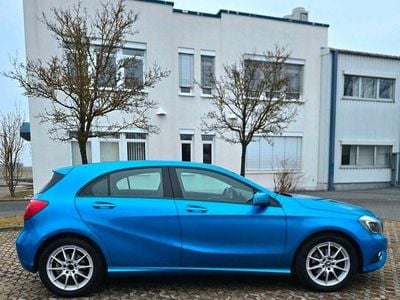 Second-hand Mercedes A200 Style 156 CP (114 kW) 2012 Albastru Berlinǎ