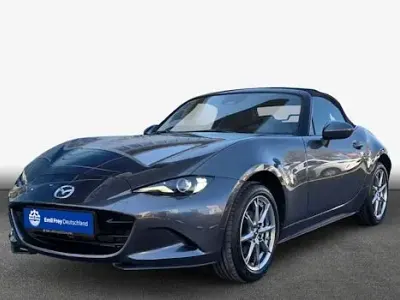 Nieuw Mazda MX5 Exclusive-Line 132 PK (97 kW) 2025 Grijs Cabriolet