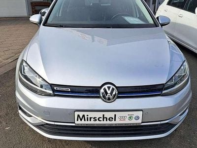 Gebraucht VW Golf VIII Comfortline 131 PS (96 kW) 2020 Reflexsilber metallic Kombi