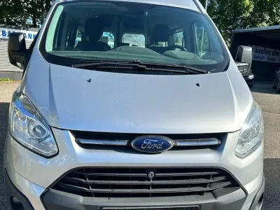 Gebraucht Ford Transit Trend 125 PS (91 kW) 2016 Silber Kombi