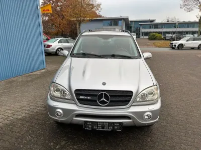 Gebraucht Mercedes ML500 292 PS (214 kW) 2003 Silber SUV