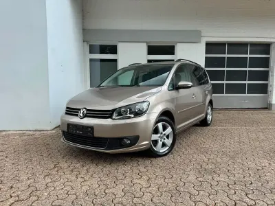 Gebraucht VW Touran Comfortline 140 PS (102 kW) 2013 Beige Van / Kleinbus