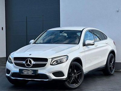 Gebraucht Mercedes GLC250 204 PS (150 kW) 2019 Weiß Limousine