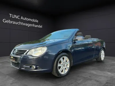 Usata VW Eos 140 CV (102 kW) 2008 Blu Cabrio