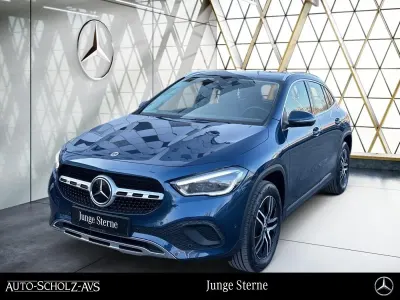 Gebraucht Mercedes GLA220 Progressive 190 PS (139 kW) 2023 Denimblau metallic SUV