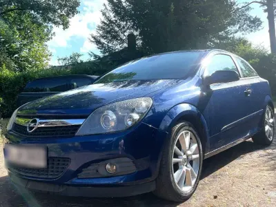 Gebraucht Opel Astra GTC Sport 125 PS (91 kW) 2009 Blau Coupé