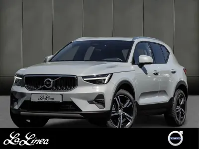 Gebraucht Volvo XC40 Core 163 PS (119 kW) 2025 Grau SUV